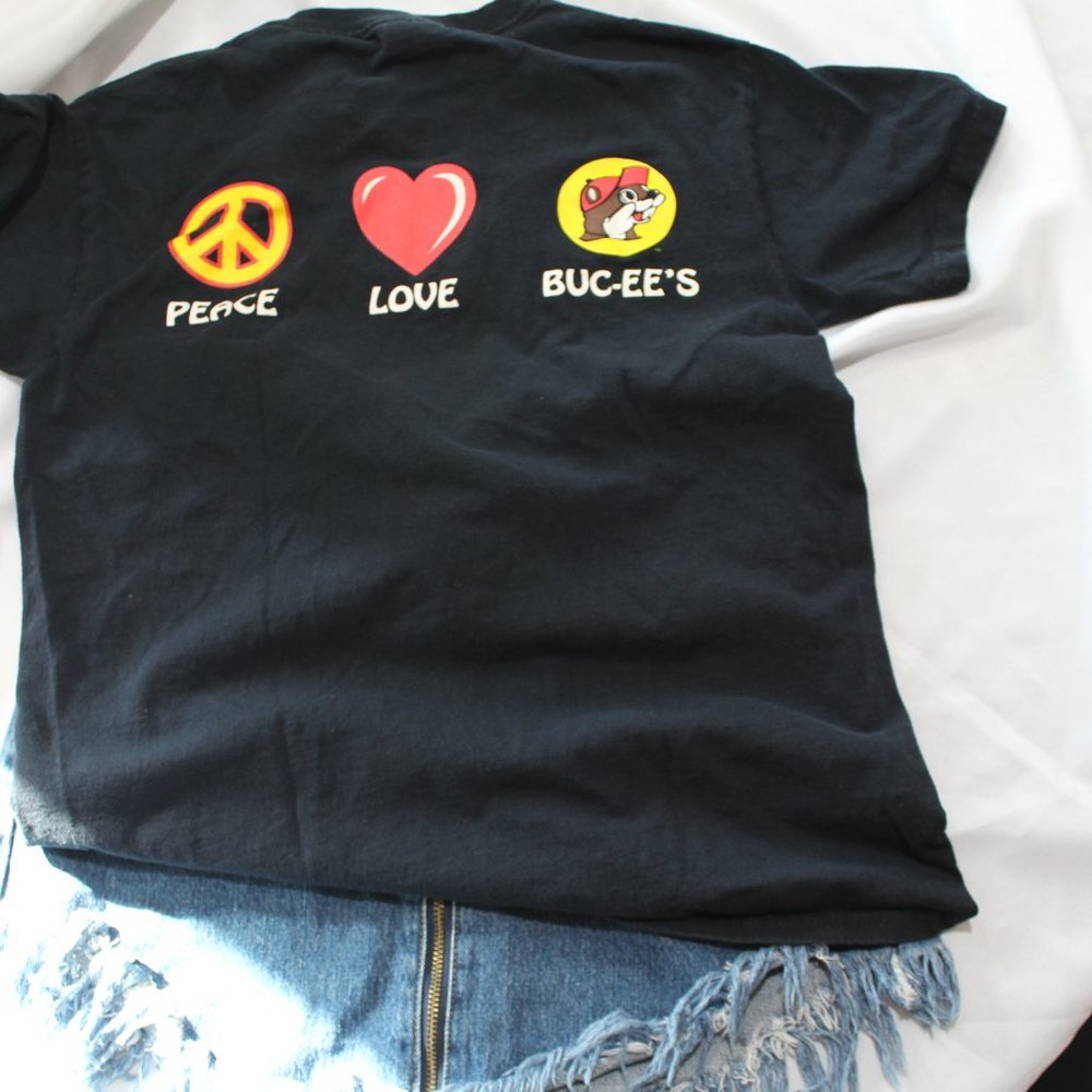 Bucees tshirt - Picture 6 of 10